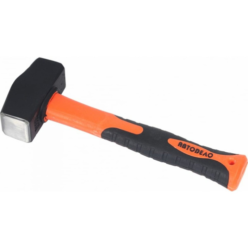 Кувалда АвтоDело 30302 (11403) с фиберглассовой ручкой 2 кг