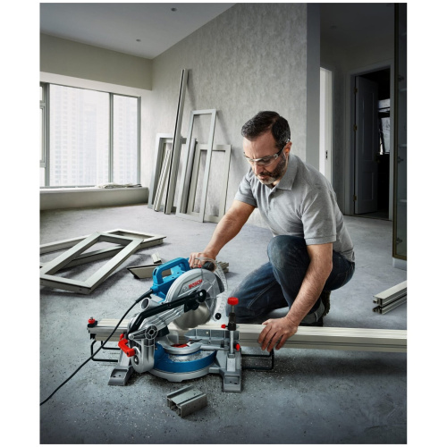 Торцовочная пила Bosch GCM 216 (0601B33000)