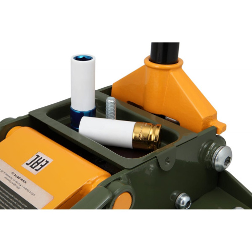 Домкрат подкатной Дело Техники 904433 двухплунжерный 3 тонны, 85—500 мм