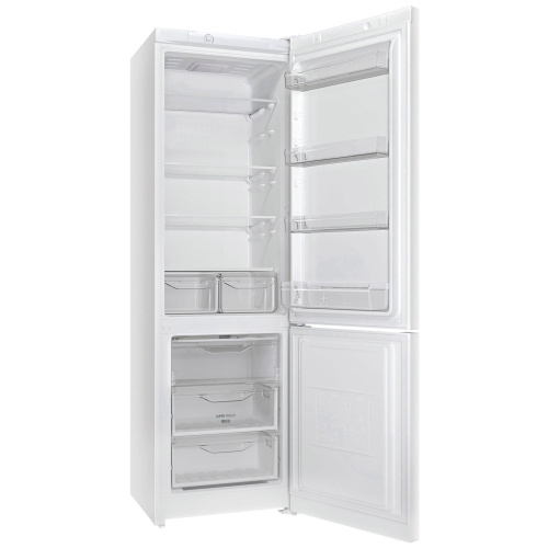 Холодильник Indesit DS 3200 W белый