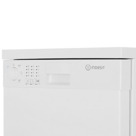 Посудомоечная машина Indesit DFS 2A59 белый